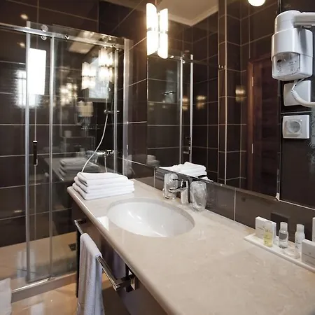 ホテル Manjez Centar