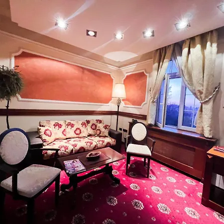 Hotel Manjez Centar 3*