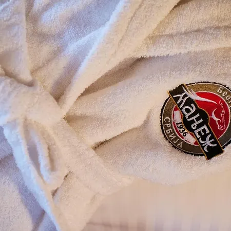 Hotel Manjez Centar 3*