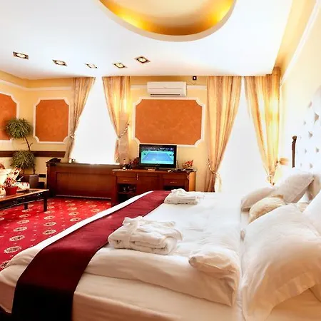 Hotell Manjez Centar 3*